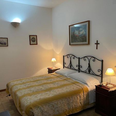 Agriturismo Villa Luca SantʼAgata di Militello エクステリア 写真