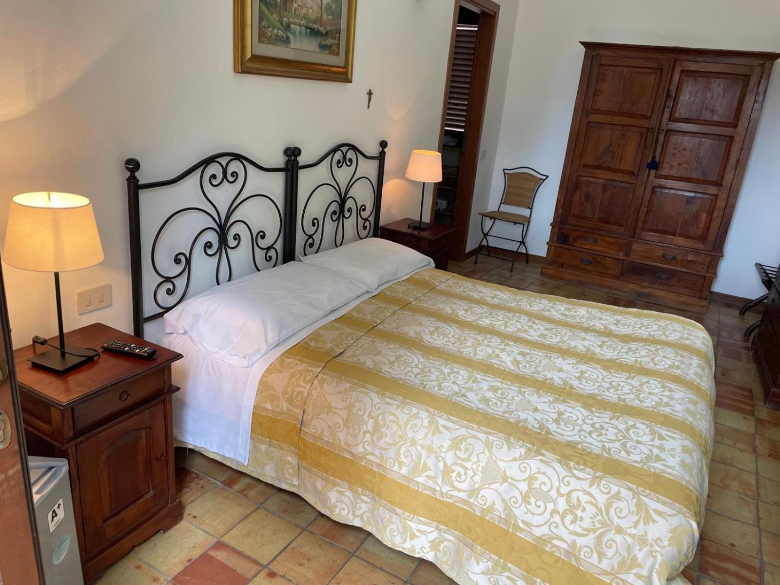 Agriturismo Villa Luca SantʼAgata di Militello エクステリア 写真